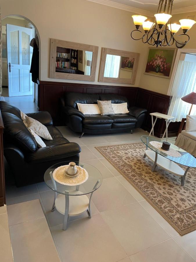 Eden Rose Manor B&B 拉莫西 外观 照片