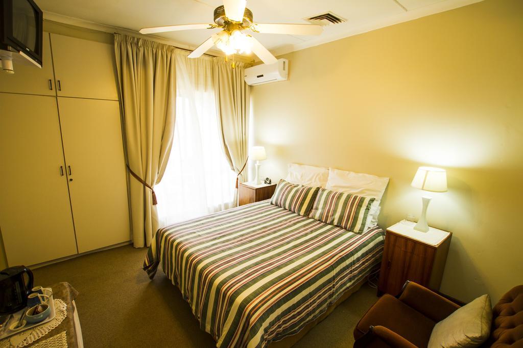 Eden Rose Manor B&B 拉莫西 外观 照片